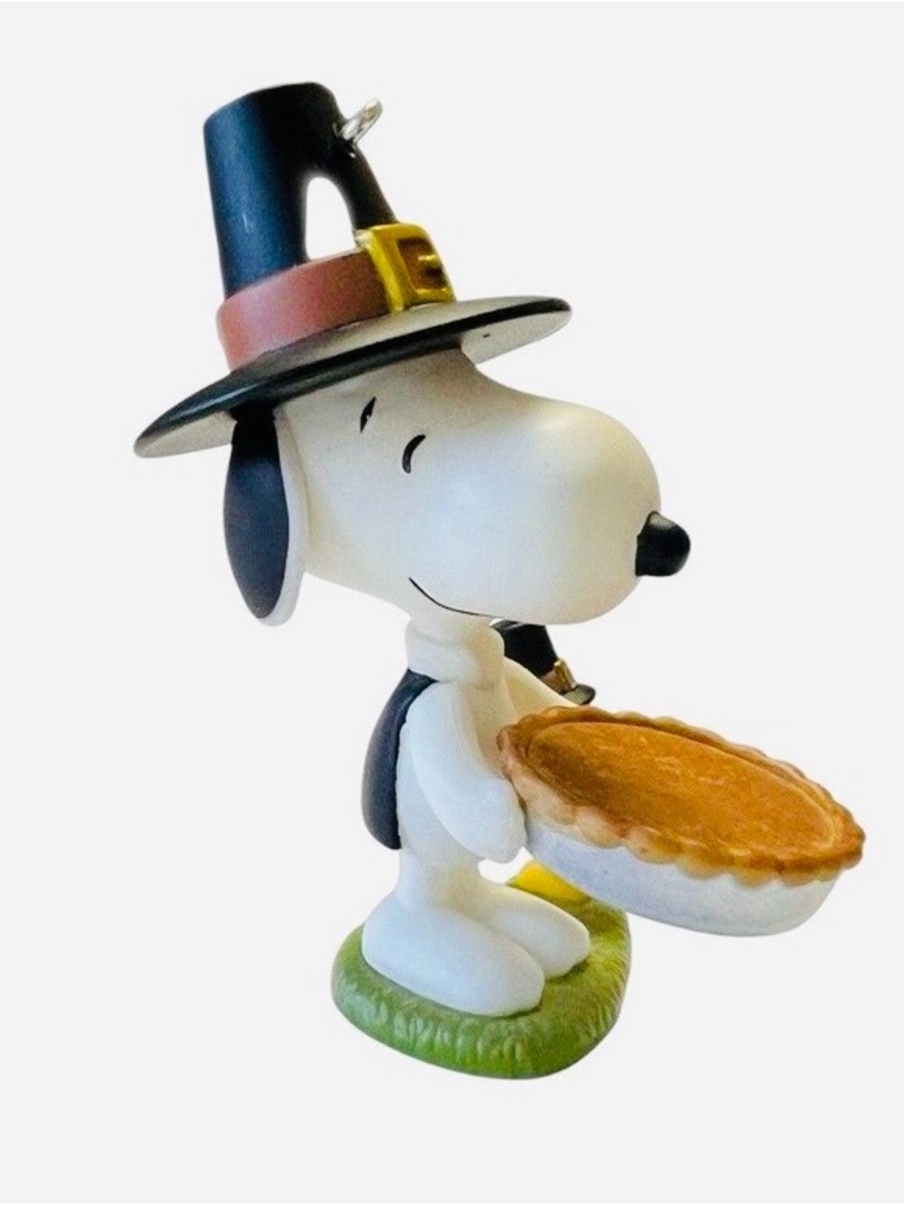 Giving Thanks (Happiness is Peanuts) Hallmark Keepsake Christmas Tree Ornament